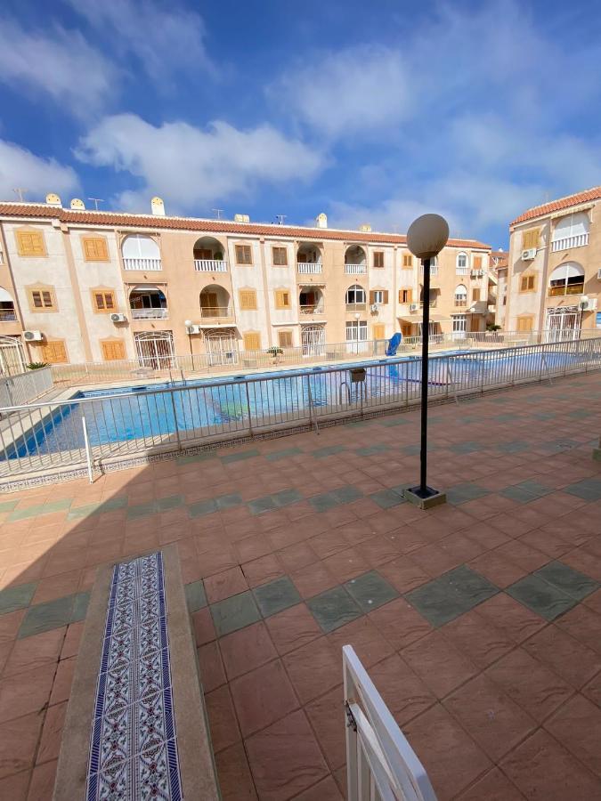 Apartamento La Rosa Torrevieja Exterior foto